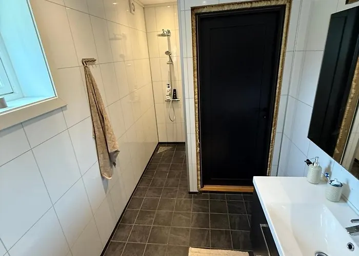 Nyoppusset Til Leie Lägenhet *
